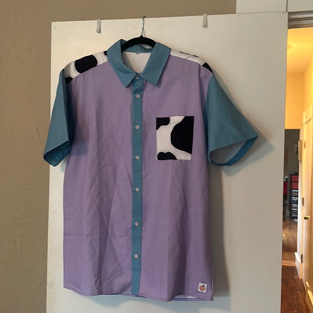Sleepy peach men’s button up slim fit XL Fits more like a L!